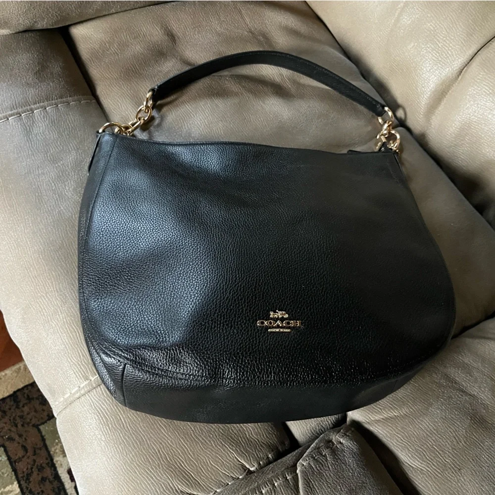 Coach Chelsea Hobo Bag - Black Pebbled Leather with Gold Hardware - Picture 11 of 14
